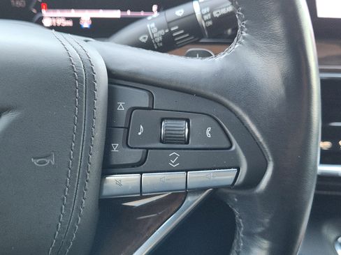 Used 2023 Cadillac Escalade Sport Platinum w/ LPO, ONYX Package image 29