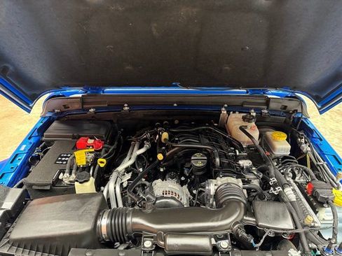 Used 2022 Jeep Wrangler Unlimited Sahara w/ Cold Weather Group image 26