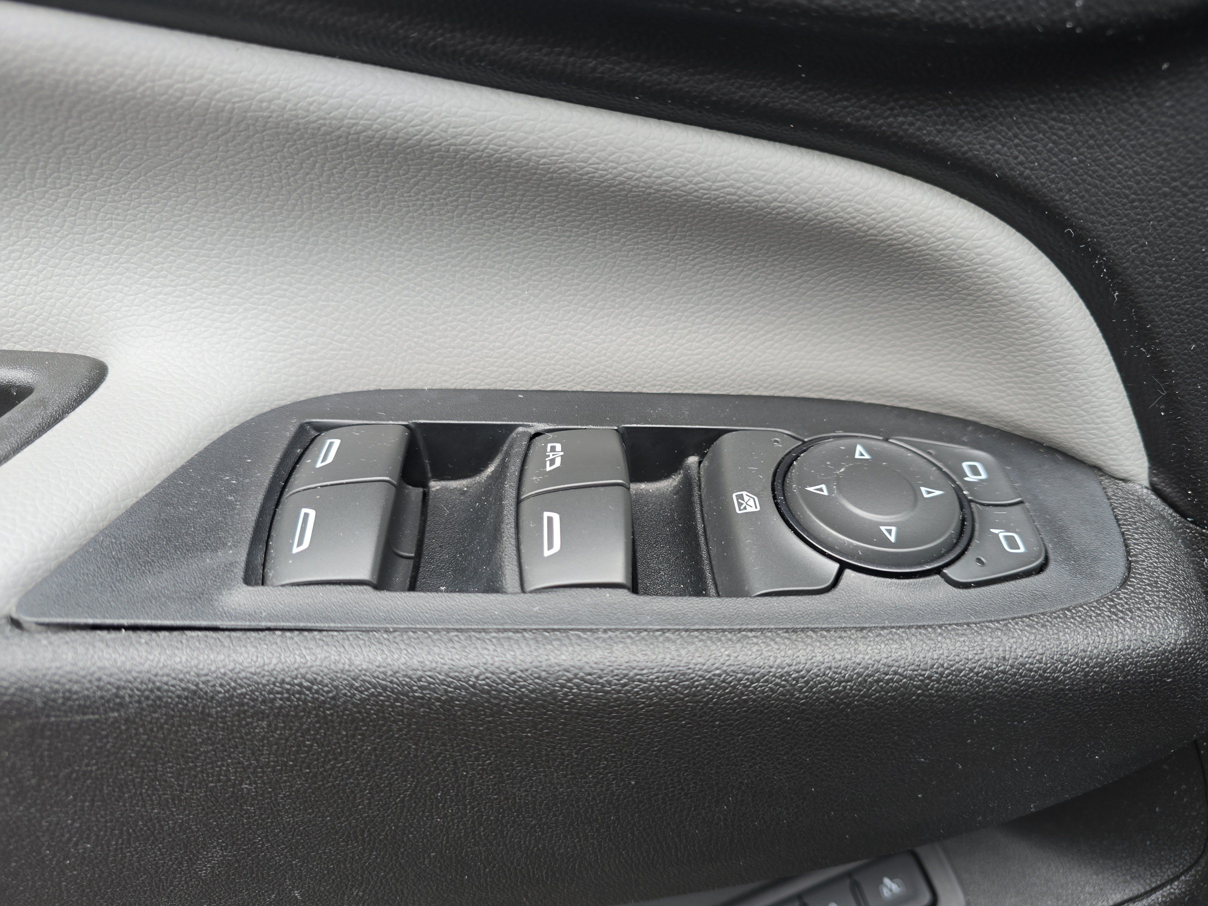 Used 2019 Chevrolet Equinox Premier AWD/4WD image 13