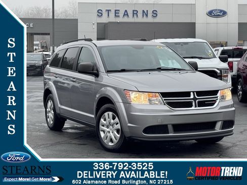 Used 2017 Dodge Journey SE image 1
