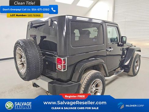 Used 2012 Jeep Wrangler Sahara w/ Connectivity Group AWD/4WD image 4