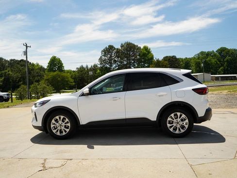 Used 2023 Ford Escape Active w/ Tech Pack #2 FWD image 24