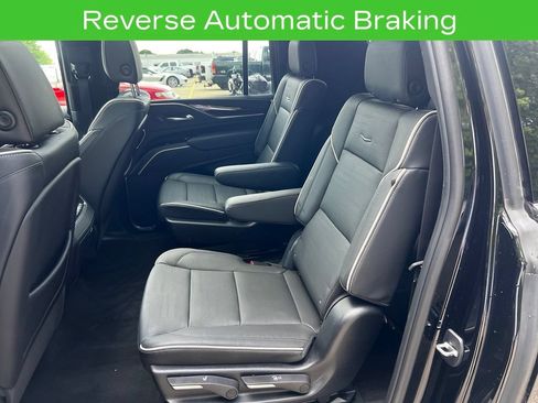 Used 2023 Cadillac Escalade ESV Premium Luxury AWD/4WD image 35