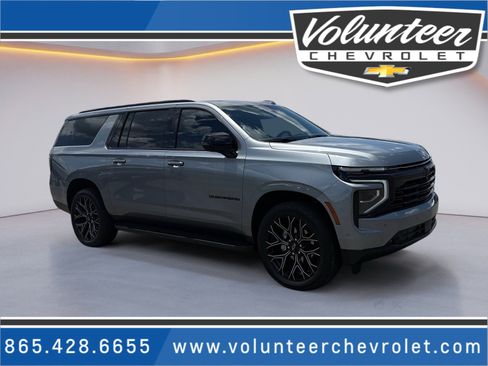 Used 2026 Chevrolet Suburban Premier w/ Sun And Tow Package AWD/4WD image 1