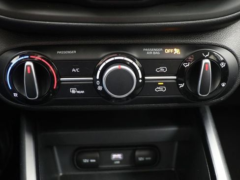 Used 2024 Kia Soul LX w/ Option Group 015 image 22