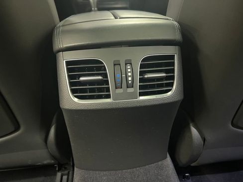 Used 2015 Hyundai Genesis 3.8 w/ Option Group 03 image 16