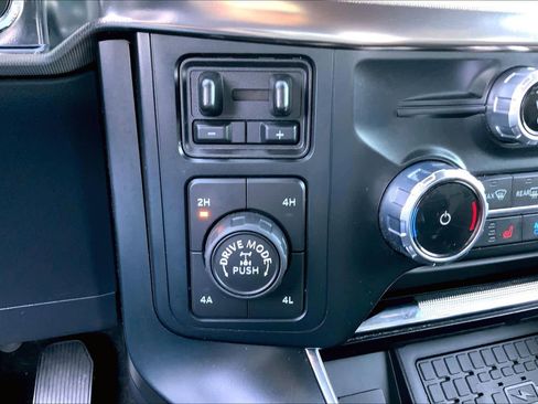 Certified 2023 Ford F150 Raptor AWD/4WD image 35