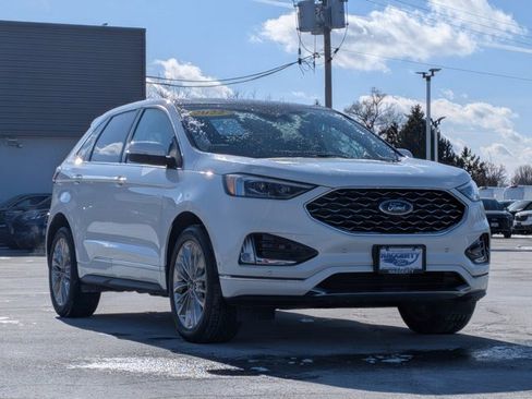 Certified 2022 Ford Edge Titanium w/ Equipment Group 301A image 3