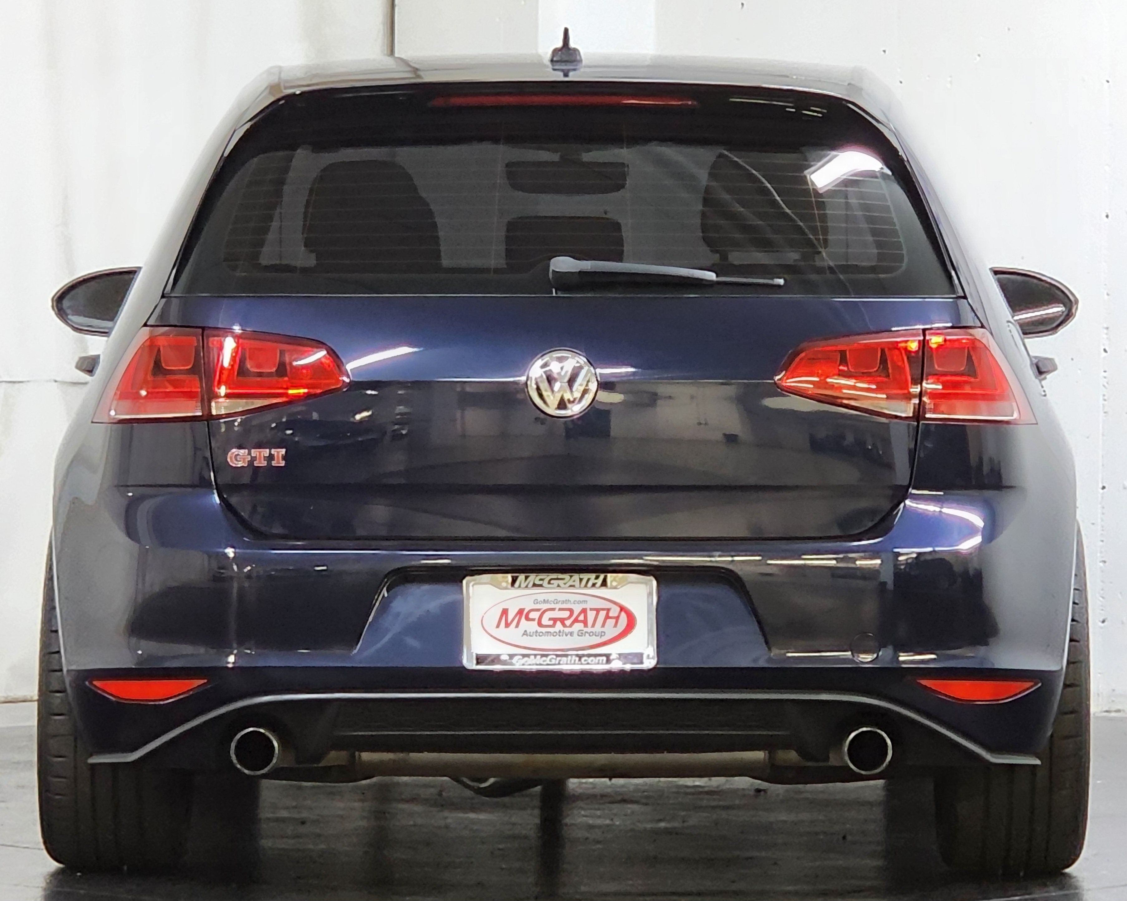 Used 2017 Volkswagen GTI S FWD image 8