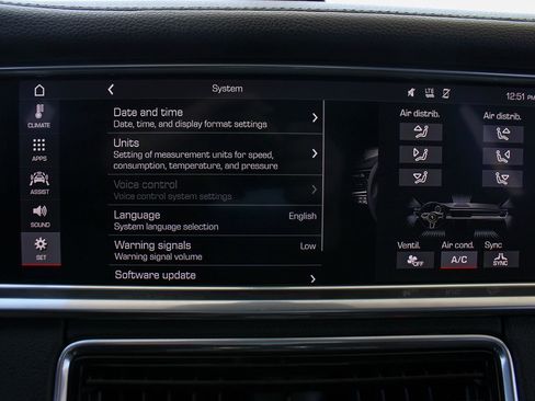 Used 2018 Porsche Panamera 4S image 37