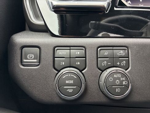 New 2026 Chevrolet Silverado 1500 LTZ w/ LTZ Premium Package image 24