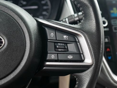 Used 2023 Subaru Outback Premium image 34