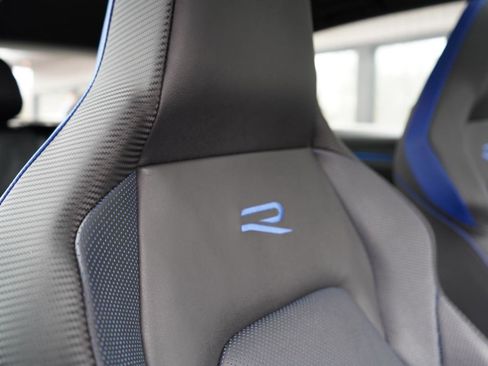 Used 2023 Volkswagen Golf R image 68