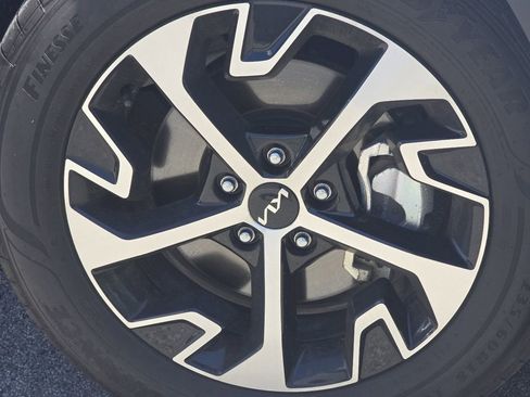 Used 2025 Kia Sportage EX w/ EX Premium Package AWD/4WD image 11