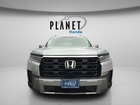 New 2026 Honda Pilot Touring image 9