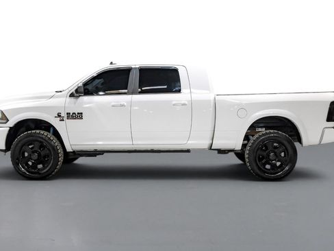 Used 2018 RAM 2500 Laramie w/ Sport Appearance Group AWD/4WD image 9
