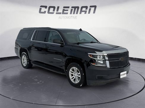 Used 2018 Chevrolet Suburban LT image 7