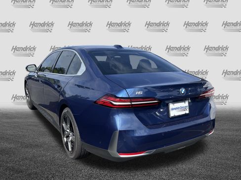 Used 2024 BMW i5 eDrive40i w/ Convenience Package RWD image 8