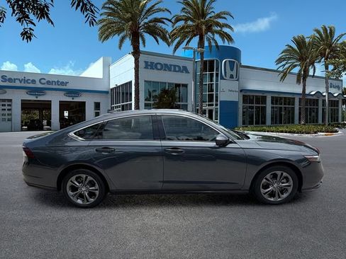 Used 2023 Honda Accord EX-L image 9