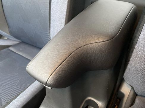 New 2025 Nissan Versa SV image 18