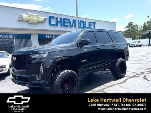 Used 2024 Cadillac Escalade V w/ Heavy-Duty Trailer Package AWD/4WD image 1