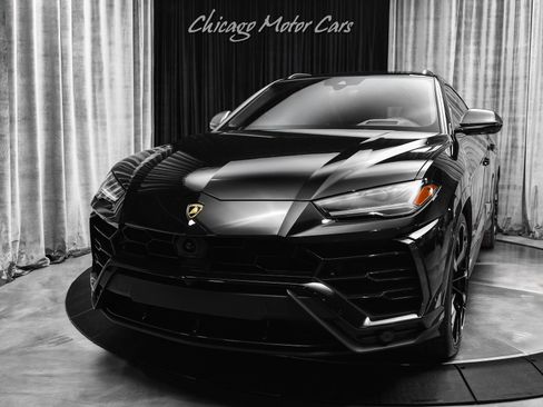 Used 2020 Lamborghini Urus image 2