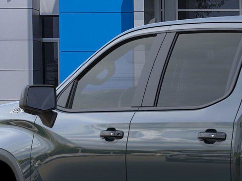 New 2026 Chevrolet Silverado 1500 ZR2 image 12