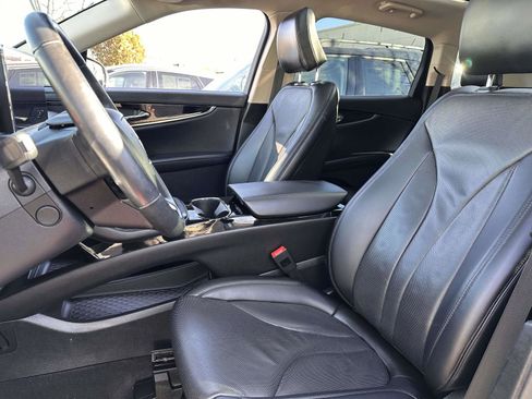 Used 2022 Lincoln Nautilus Reserve w/ Monochromatic Package image 15