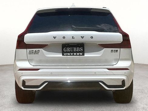 Certified 2026 Volvo XC60 B5 Ultra AWD/4WD image 5