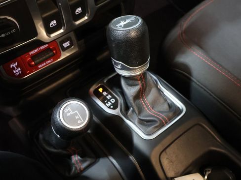 Certified 2019 Jeep Wrangler Rubicon image 24