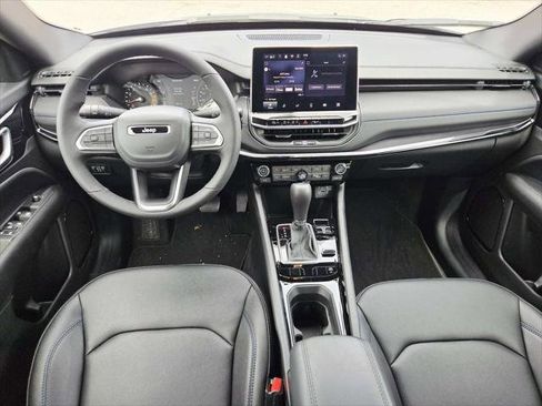 Certified 2026 Jeep Compass Limited AWD/4WD image 9
