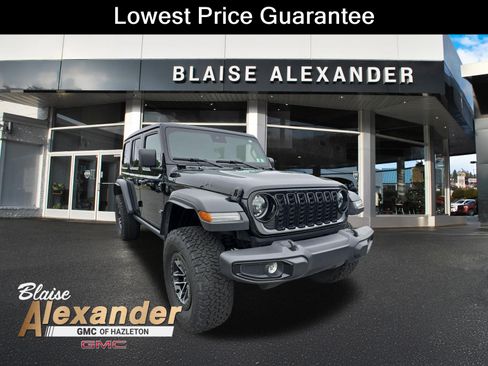 Used 2025 Jeep Wrangler Willys AWD/4WD image 1