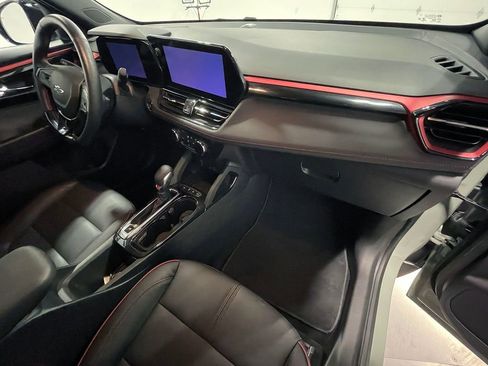 Used 2024 Chevrolet TrailBlazer RS w/ Driver Confidence Package image 30