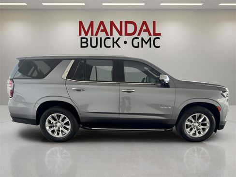 Used 2021 Chevrolet Tahoe Premier w/ Premium Package image 4