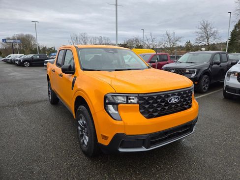 New 2026 Ford Maverick XLT image 3