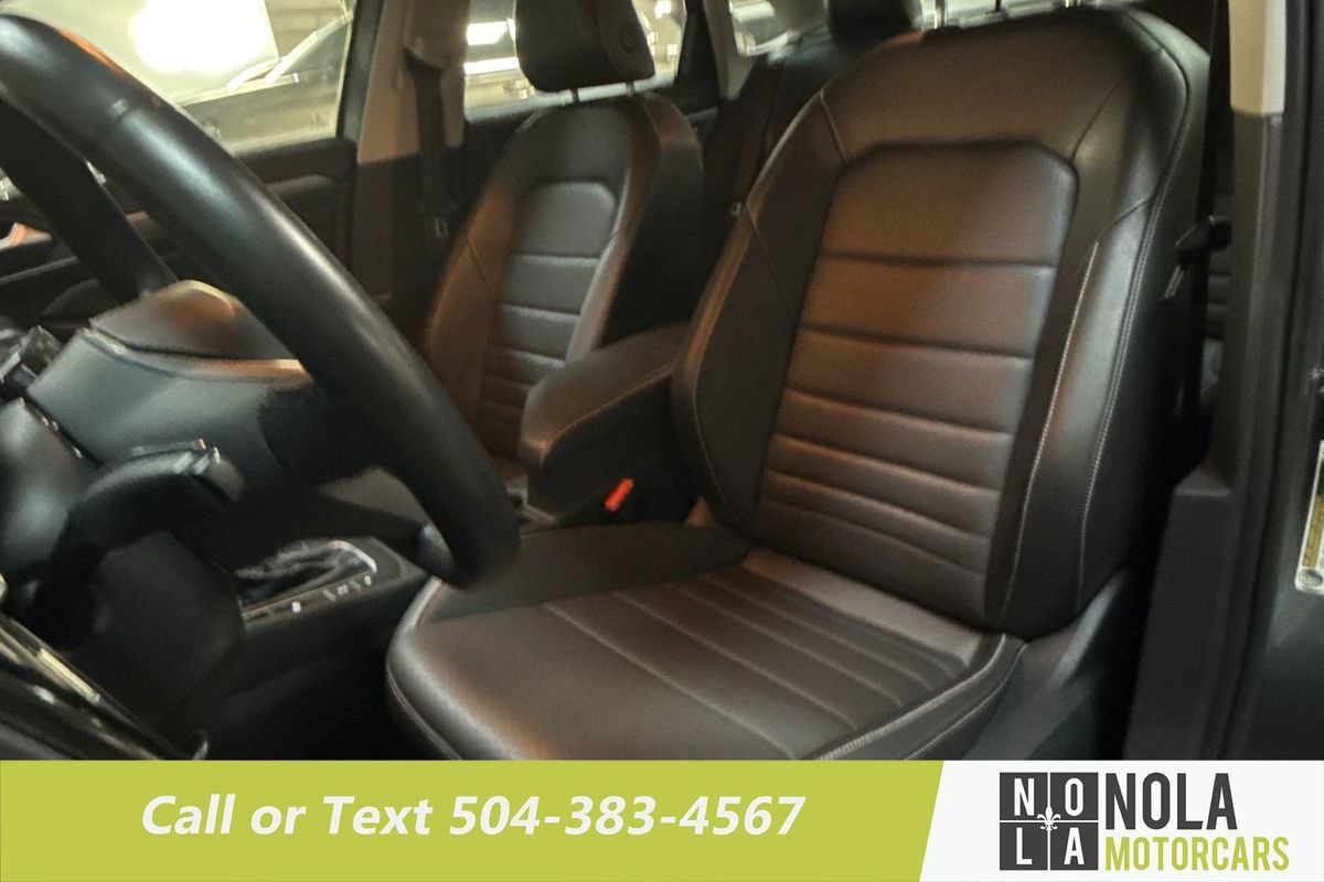Used 2024 Volkswagen Jetta SE FWD image 23