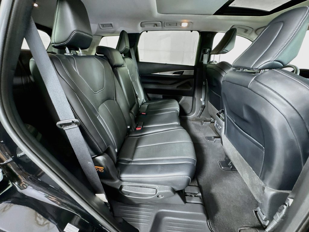 Certified 2024 INFINITI QX60 Luxe w/ Cargo Package AWD/4WD image 39