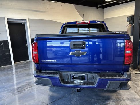 Used 2016 Chevrolet Colorado Z71 image 3