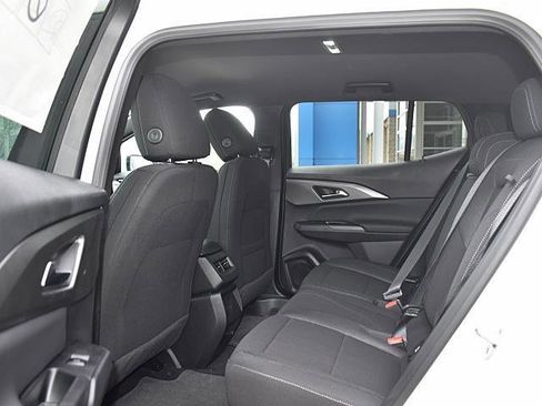 New 2026 Chevrolet Equinox EV LT image 8