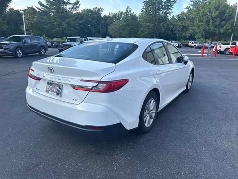 Used 2025 Toyota Camry LE FWD image 4
