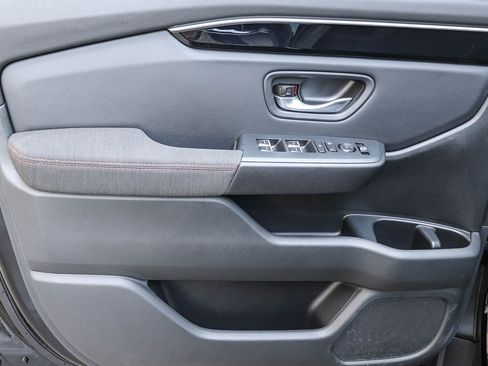 Certified 2025 Honda Pilot Sport image 25