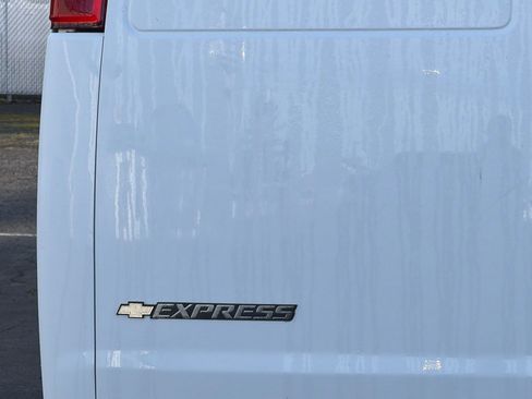 Used 2023 Chevrolet Express 2500 Extended w/ Driver Convenience Package image 21