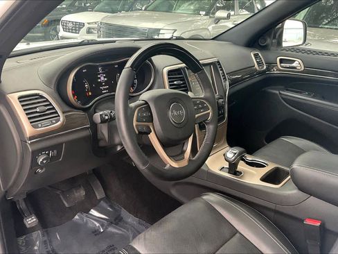 Used 2015 Jeep Grand Cherokee Overland RWD image 18