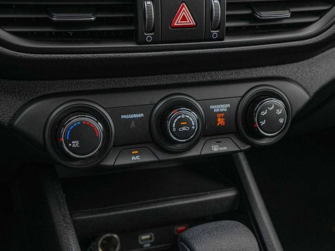 Used 2024 Kia Forte LXS image 19