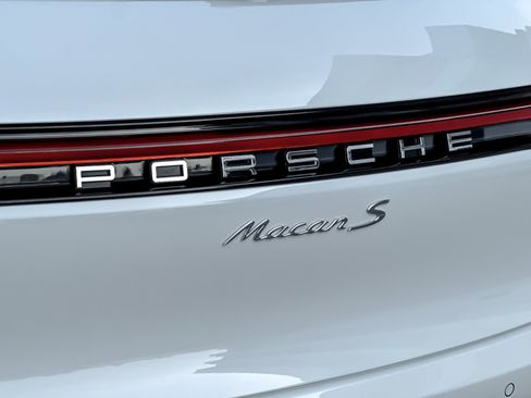 New 2026 Porsche Macan S image 27