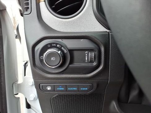 Used 2025 Jeep Wrangler Willys 4xe image 16