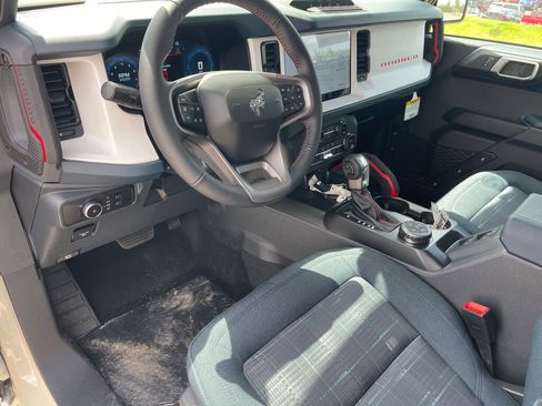New 2026 Ford Bronco Heritage Edition AWD/4WD image 6