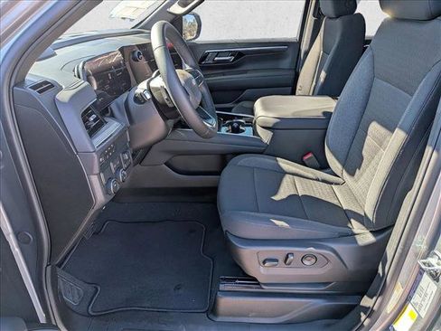 New 2026 Chevrolet Suburban LS w/ Max Trailering Package RWD image 15