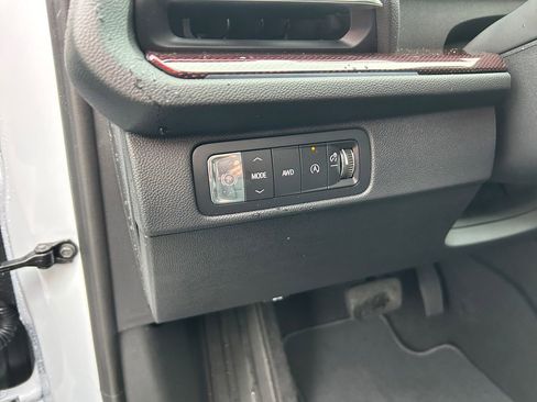 New 2026 Chevrolet Traverse RS image 21