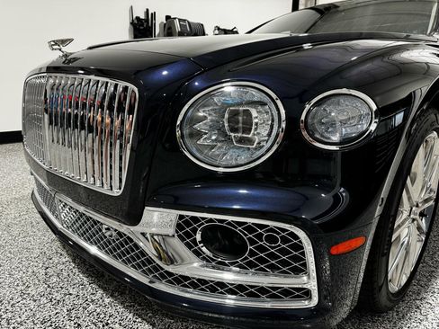 Used 2021 Bentley Flying Spur W12 AWD/4WD image 8